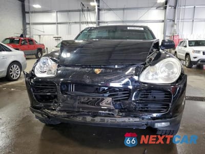 Piąte zdjęcie samochodu w środku: 2004 PORSCHE CAYENNE S VIN:WP1AB29P64LA76724 - miniatura