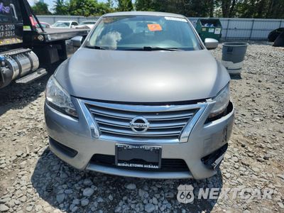 Piąte zdjęcie samochodu w środku: 2014 NISSAN SENTRA S VIN:3N1AB7AP3EL686003 - miniatura