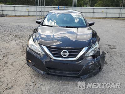 Piąte zdjęcie samochodu w środku: 2018 NISSAN ALTIMA 2.5 VIN:1N4AL3AP5JC267228 - miniatura