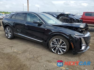 Czwarte zdjęcie samochodu z boku: 2025 CADILLAC LYRIQ LUXURY VIN:1GYKPTRLXSZ301547 - miniatura