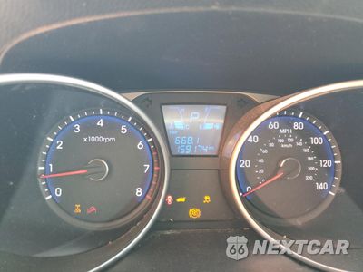 Zdjęcie 9 z 14 samochodu: 2011 HYUNDAI TUCSON GLS VIN:KM8JUCAC9BU172795 - miniatura