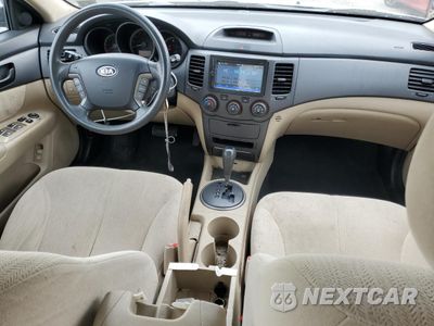 Zdjęcie 8 z 12 samochodu: 2009 KIA OPTIMA LX VIN:KNAGE228595319650 - miniatura