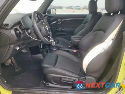 Zdjęcie 7 z 16 samochodu: 2024 MINI COOPER S VIN:WMW43DL05R3R33624 - miniatura