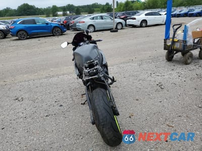 Czwarte zdjęcie samochodu z boku: 2007 SUZUKI GSX-R600 VIN:JS1GN7DA772116218 - miniatura