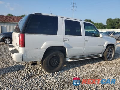Trzecie zdjęcie samochodu z tyłu: 2000 CADILLAC ESCALADE LUXURY VIN:1GYEK63R5YR203660 - miniatura