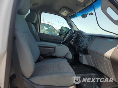 Zdjęcie 11 z 13 samochodu: 2012 FORD F550 SUPER DUTY VIN:1FDUF5GT8CEB42810 - miniatura