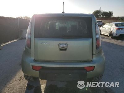Zdjęcie 6 z 13 samochodu: 2010 KIA SOUL + VIN:KNDJT2A22A7106479 - miniatura
