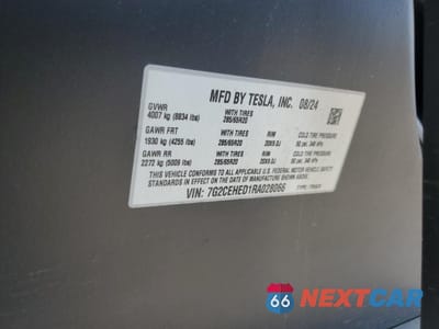 Zdjęcie 12 z 14 samochodu: 2024 TESLA CYBERTRUCK VIN:7G2CEHED1RA028066 - miniatura