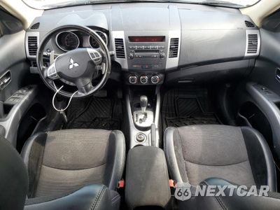 Zdjęcie 8 z 13 samochodu: 2013 MITSUBISHI OUTLANDER SE VIN:JA4JT3AW5DU020673 - miniatura