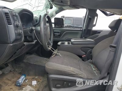 Zdjęcie 7 z 12 samochodu: 2018 CHEVROLET SILVERADO K3500 VIN:1GB4KYCY3JF262321 - miniatura
