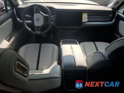 Zdjęcie 8 z 16 samochodu: 2024 RIVIAN R1S ADVENTURE VIN:7PDSGBBA6RN045071 - miniatura