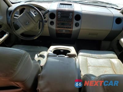 Zdjęcie 8 z 12 samochodu: 2004 FORD F150 VIN:1FTPX12574NA28587 - miniatura