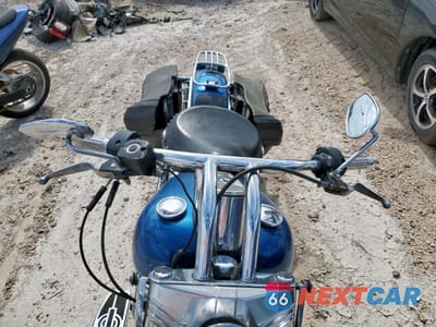 Piąte zdjęcie samochodu w środku: 2005 HARLEY-DAVIDSON FLSTCI VIN:1HD1BWB145Y063911 - miniatura
