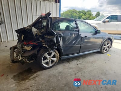 Trzecie zdjęcie samochodu z tyłu: 2004 MAZDA 6 S VIN:1YVFP84D745N94204 - miniatura