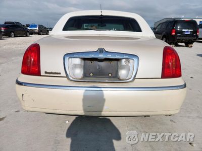 Zdjęcie 6 z 12 samochodu: 1999 LINCOLN TOWN CAR CARTIER VIN:1LNHM83W0XY607285 - miniatura