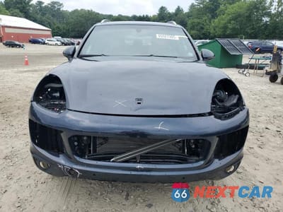 Piąte zdjęcie samochodu w środku: 2017 PORSCHE CAYENNE VIN:WP1AA2A25HKA90872 - miniatura