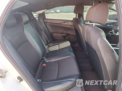 Zdjęcie 10 z 13 samochodu: 2019 HONDA CIVIC SPORT VIN:19XFC2F88KE203559 - miniatura