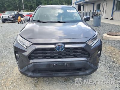 Piąte zdjęcie samochodu w środku: 2021 TOYOTA RAV4 XLE VIN:4T3RWRFVXMU022148 - miniatura