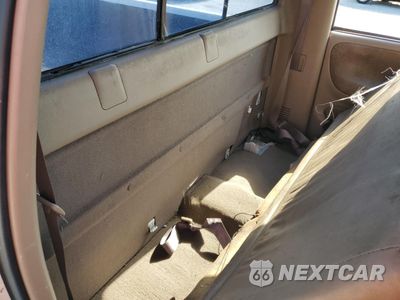Zdjęcie 10 z 12 samochodu: 2000 TOYOTA TUNDRA VIN:5TBJN3215YS068325 - miniatura