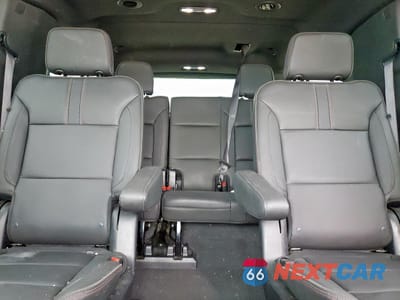 Zdjęcie 10 z 16 samochodu: 2022 CHEVROLET SUBURBAN C1500 RST VIN:1GNSCEKD7NR273282 - miniatura