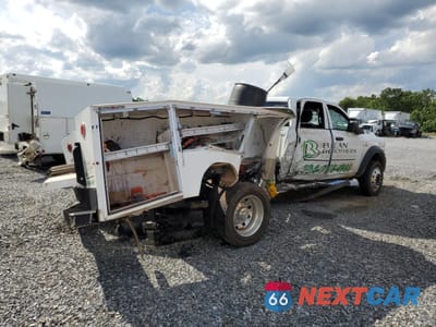 Trzecie zdjęcie samochodu z tyłu: 2024 RAM 5500 VIN:3C7WRNEL0RG129786 - miniatura