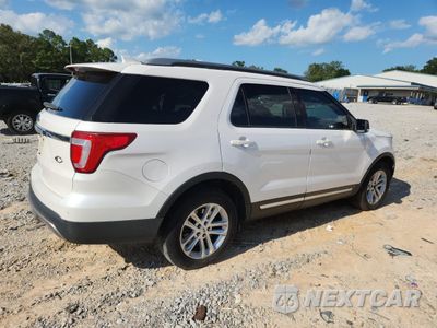 Trzecie zdjęcie samochodu z tyłu: 2017 FORD EXPLORER XLT VIN:1FM5K7D83HGA07970 - miniatura