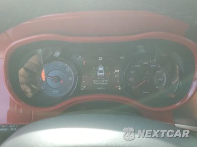 Zdjęcie 9 z 12 samochodu: 2018 DODGE CHARGER R/T VIN:2C3CDXCT1JH145565 - miniatura