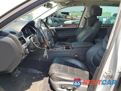 Zdjęcie 7 z 12 samochodu: 2012 VOLKSWAGEN TOUAREG V6 VIN:WVGFF9BP3CD003975 - miniatura