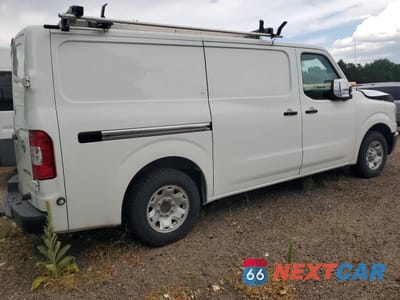 Trzecie zdjęcie samochodu z tyłu: 2018 NISSAN NV 2500 S VIN:1N6AF0KY6JN814970 - miniatura