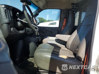 Zdjęcie 7 z 13 samochodu: 2016 CHEVROLET EXPRESS G2500 VIN:1GCWGAFF1G1200297 - miniatura