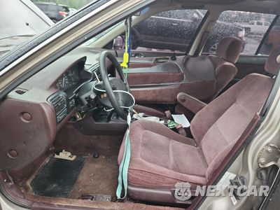Zdjęcie 7 z 12 samochodu: 1992 HONDA ACCORD EX VIN:1HGCB7672NA232526 - miniatura