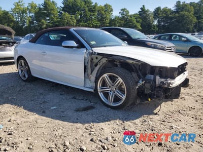 Czwarte zdjęcie samochodu z boku: 2013 AUDI S5 PRESTIGE VIN:WAUVGAFH4DN012551 - miniatura