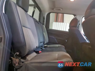 Zdjęcie 10 z 12 samochodu: 2017 NISSAN TITAN XD S VIN:1N6BA1F36HN522222 - miniatura