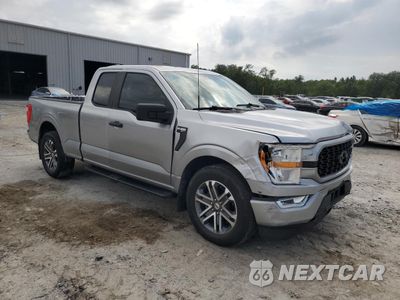 Czwarte zdjęcie samochodu z boku: 2021 FORD F150 SUPER CAB VIN:1FTEX1CP2MFB50999 - miniatura