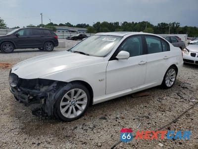2011 BMW 328 I SULEV WBAPH5C56BA441721 - główne zdjęcie licytacji z USA - miniatura