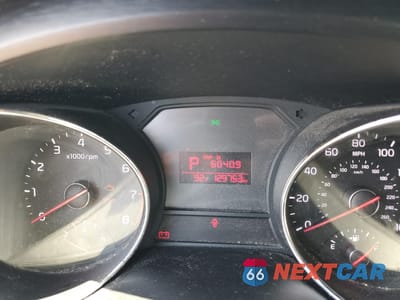 Zdjęcie 9 z 14 samochodu: 2018 KIA SEDONA LX VIN:KNDMB5C19J6389362 - miniatura