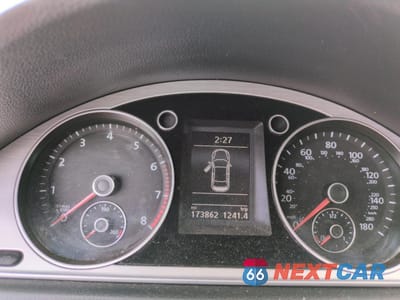 Zdjęcie 9 z 12 samochodu: 2014 VOLKSWAGEN CC SPORT VIN:WVWBP7AN5EE503119 - miniatura