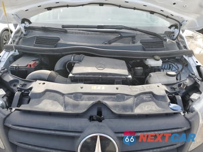 Zdjęcie 11 z 13 samochodu: 2023 MERCEDES-BENZ METRIS VIN:W1YV0BEY8P4228889 - miniatura