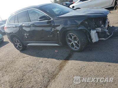 Czwarte zdjęcie samochodu z boku: 2017 BMW X1 XDRIVE28I VIN:WBXHT3Z37H4A53572 - miniatura