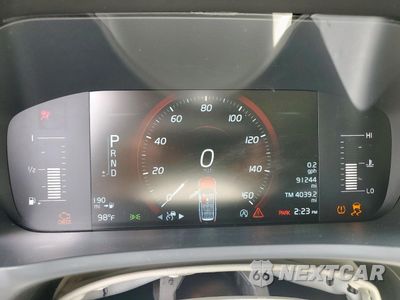 Zdjęcie 9 z 13 samochodu: 2019 VOLVO XC90 T5 MOMENTUM VIN:YV4102CK5K1438522 - miniatura