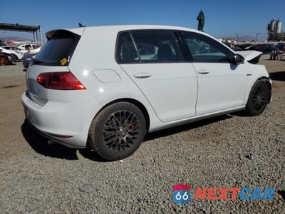 Trzecie zdjęcie samochodu z tyłu: 2017 VOLKSWAGEN GTI S/SE VIN:3VW447AU0HM034932 - miniatura