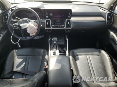 Zdjęcie 8 z 17 samochodu: 2024 KIA SORENTO EX VIN:5XYRHDLF0NG119983 - miniatura