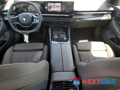 Zdjęcie 8 z 13 samochodu: 2025 BMW 530 I VIN:WBA43FJ00SCU06322 - miniatura