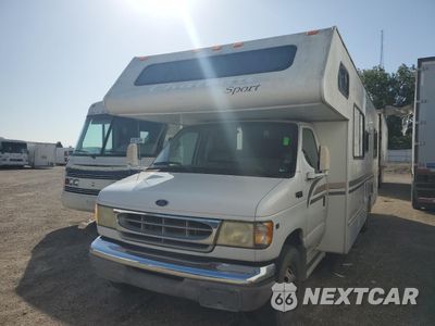 Drugie zdjęcie samochodu z przodu: 2002 FORD ECONOLINE E450 SUPER DUTY CUTAWAY VAN VIN:1FDXE45S22HB06225 - miniatura