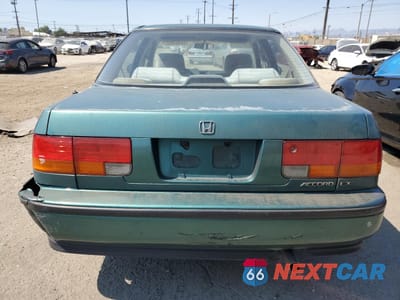 Zdjęcie 6 z 12 samochodu: 1993 HONDA ACCORD LX VIN:1HGCB7659PA139083 - miniatura