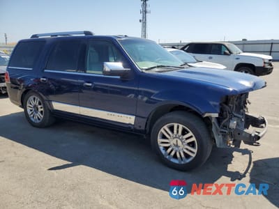 Czwarte zdjęcie samochodu z boku: 2007 LINCOLN NAVIGATOR VIN:5LMFU28547LJ20248 - miniatura
