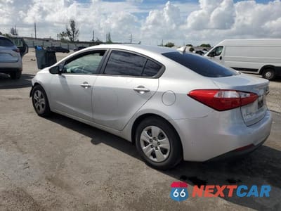 Drugie zdjęcie samochodu z przodu: 2015 KIA FORTE LX VIN:KNAFK4A68F5412934 - miniatura