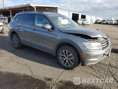 Czwarte zdjęcie samochodu z boku: 2021 VOLKSWAGEN TIGUAN S VIN:3VV0B7AX5MM015791 - miniatura