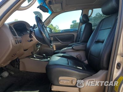 Zdjęcie 7 z 15 samochodu: 2004 TOYOTA SEQUOIA SR5 VIN:5TDBT44A54S219842 - miniatura