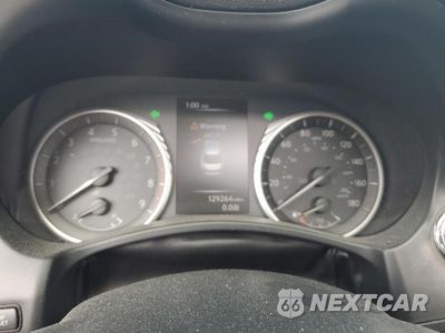 Zdjęcie 9 z 12 samochodu: 2018 INFINITI Q50 LUXE VIN:JN1EV7APXJM592063 - miniatura